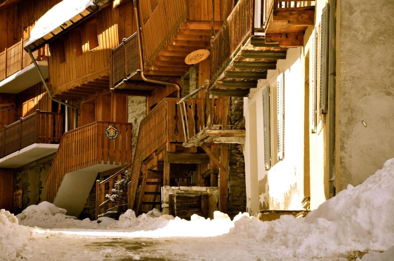 Two Bedroom Apartment La Voute, Chandon Near Meribel - Sleeps 4 Adults Or 2 Adults And 3 Children Les Allues ภายนอก รูปภาพ