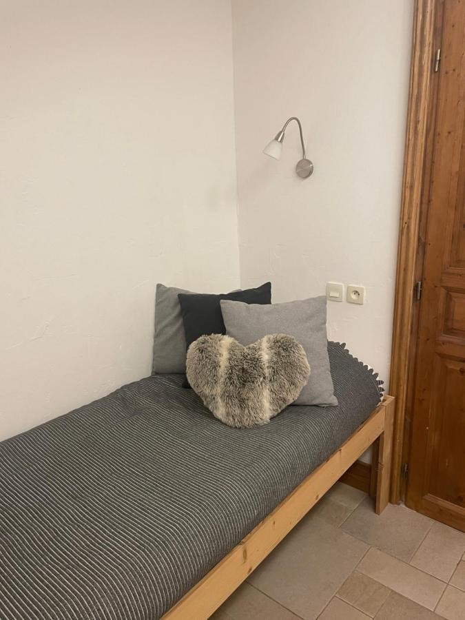 Two Bedroom Apartment La Voute, Chandon Near Meribel - Sleeps 4 Adults Or 2 Adults And 3 Children Les Allues ภายนอก รูปภาพ