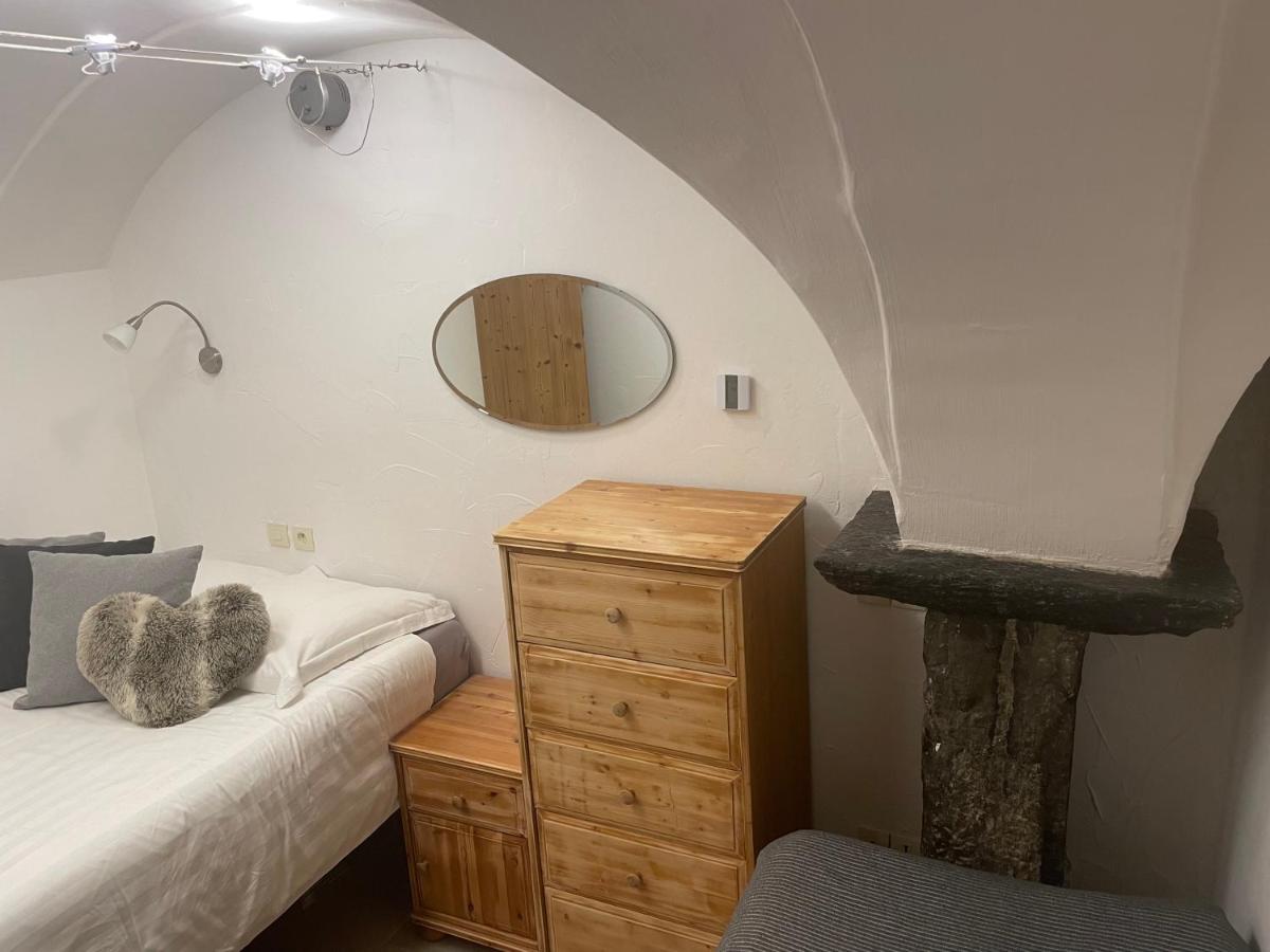 Two Bedroom Apartment La Voute, Chandon Near Meribel - Sleeps 4 Adults Or 2 Adults And 3 Children Les Allues ภายนอก รูปภาพ
